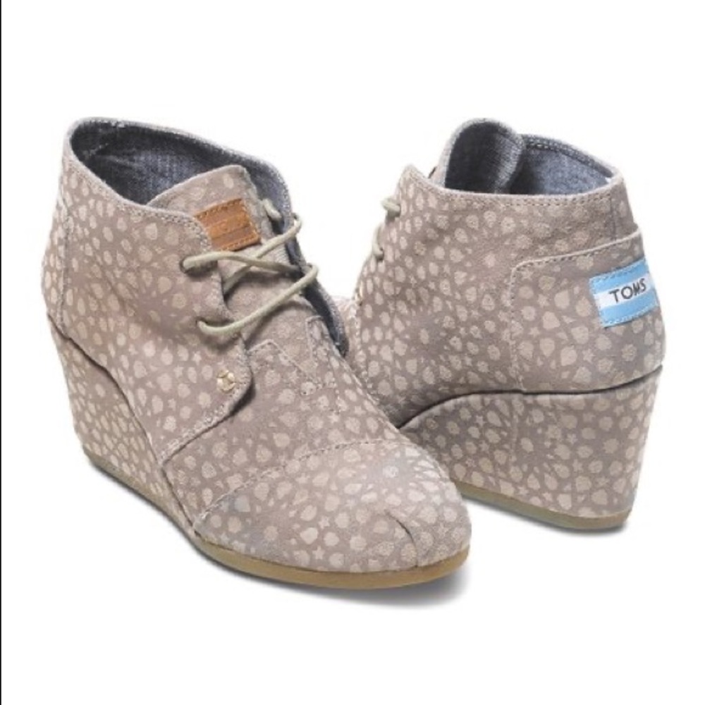 Toms Taupe Moroccan Desert Wedge - Picture 1 of 10